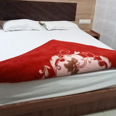 Hotel Shree Krishna Ahmedabad Extérieur photo
