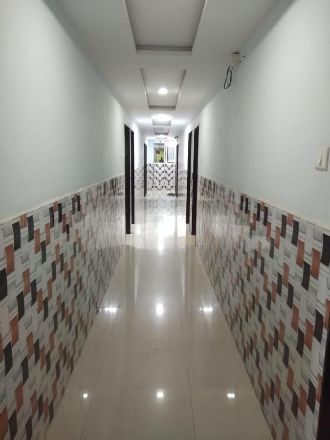 Hotel Shree Krishna Ahmedabad Extérieur photo